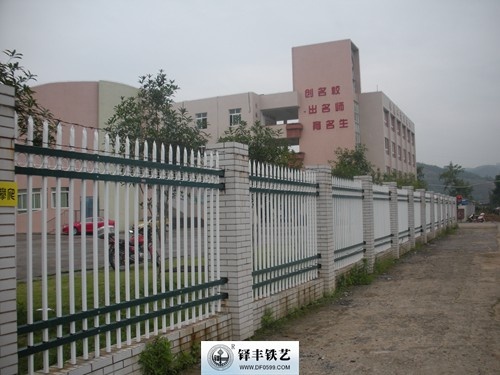 铝艺栅栏铝艺栏杆厂家电话图片