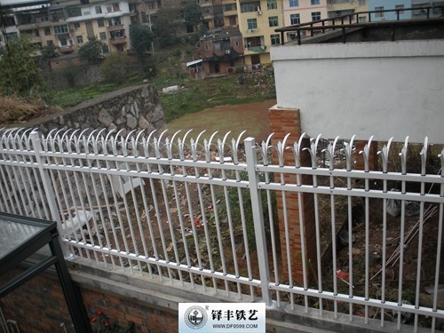 铝艺栅栏铝艺栏杆厂家电话图片