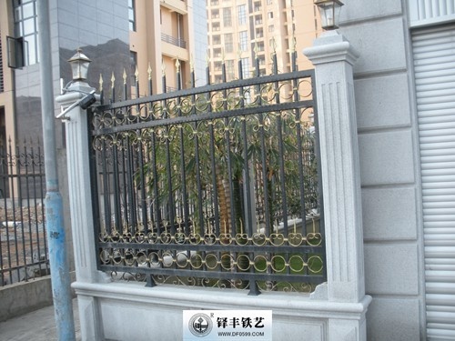 铝艺栅栏铝艺栏杆厂家电话图片