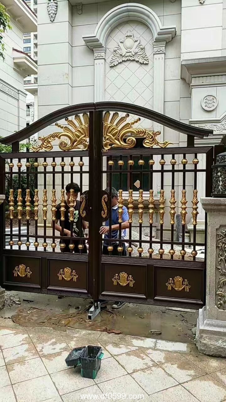 铁艺门也精彩-铁艺大门美图分享