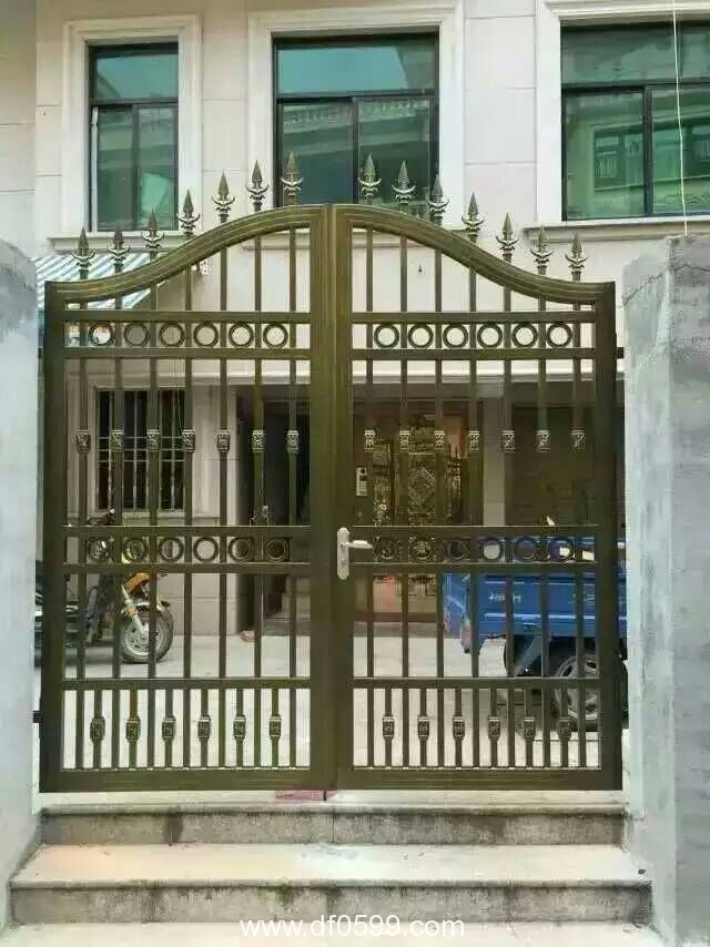 铁艺门也精彩-铁艺大门美图分享
